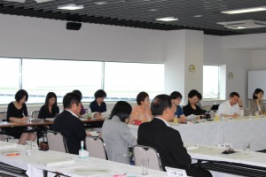 ウィメンズアカデミー青森　審議会傍聴の様子