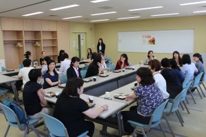 H29あおもりウィメンズアカデミー開講式・ライブラリーツアー・ランチ交流会